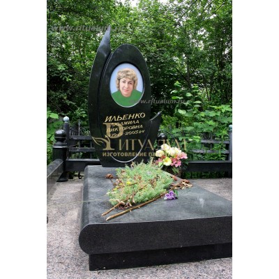 Памятник с фотокерамикой №15 — ritualum.ru
